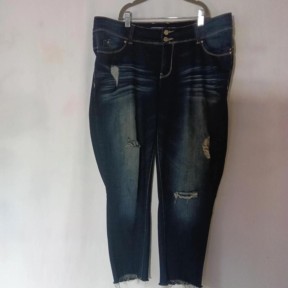YMI WannaBettaButt High Rise Distressed Skinny Jeans 14 Dark Wash